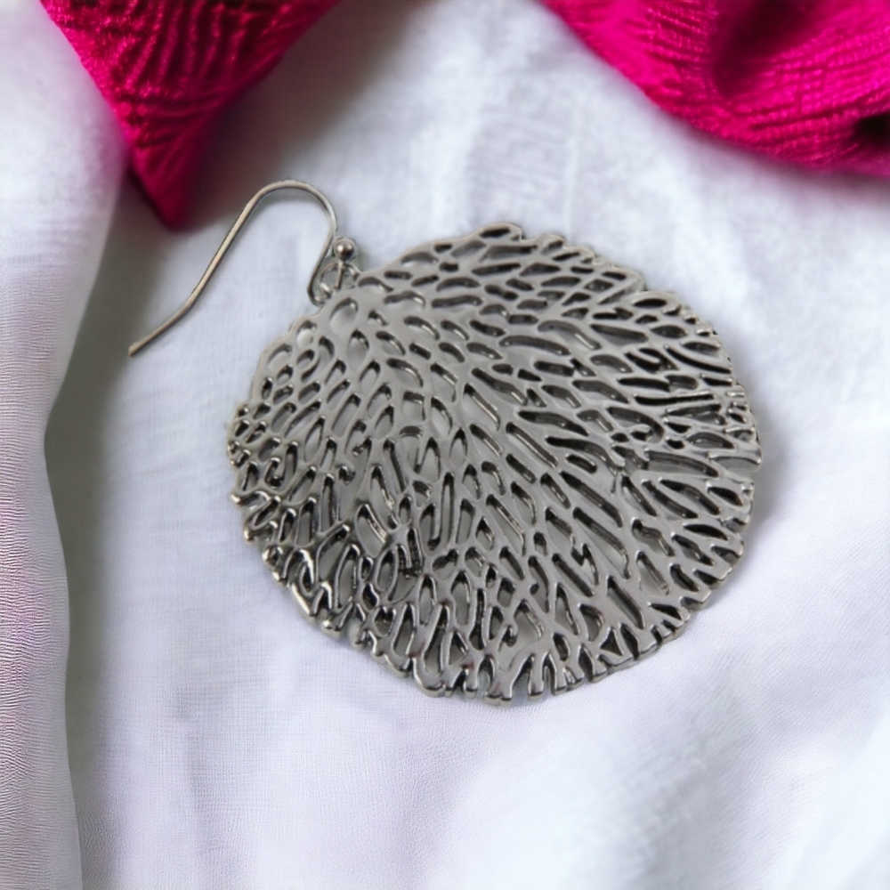 02906   Gunmetal Coral Disc Earrings